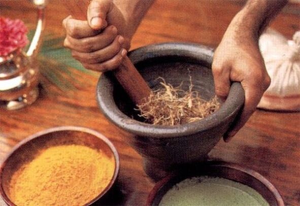يعد الحصول على مواد نباتية لتكبير القضيب عملية طويلة وشاقة.